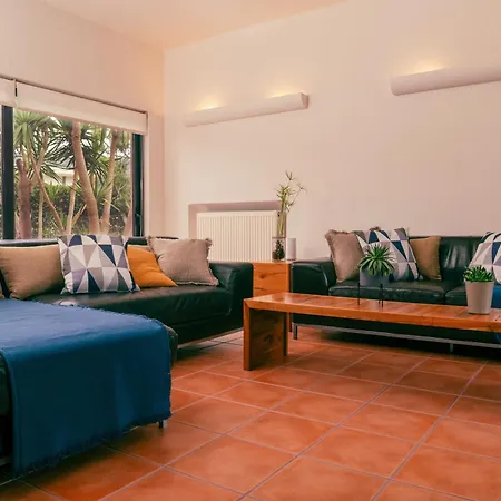 Villa Red Castle Souda